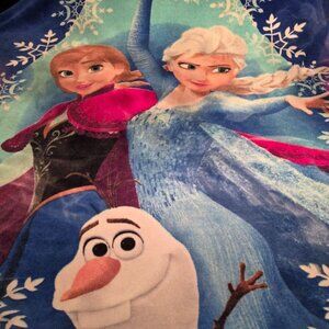 Disney Frozen Plush Fleece Blanket – Elsa, Anna & Olaf Winter Snowflake Throw |